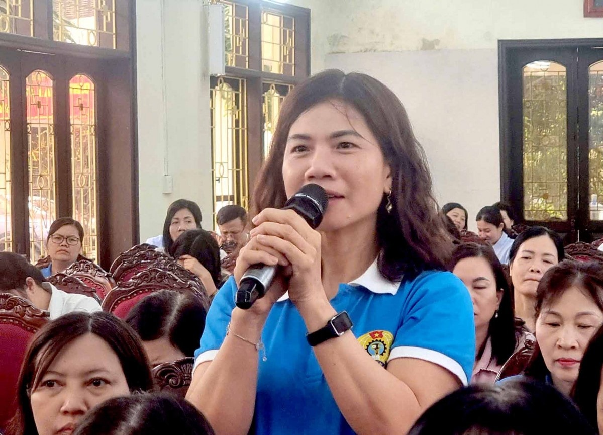 TRỰC TUYẾN HÌNH ẢNH: Chính sách đối với cán bộ nghỉ trước tuổi khi thực hiện tinh gọn bộ máy
