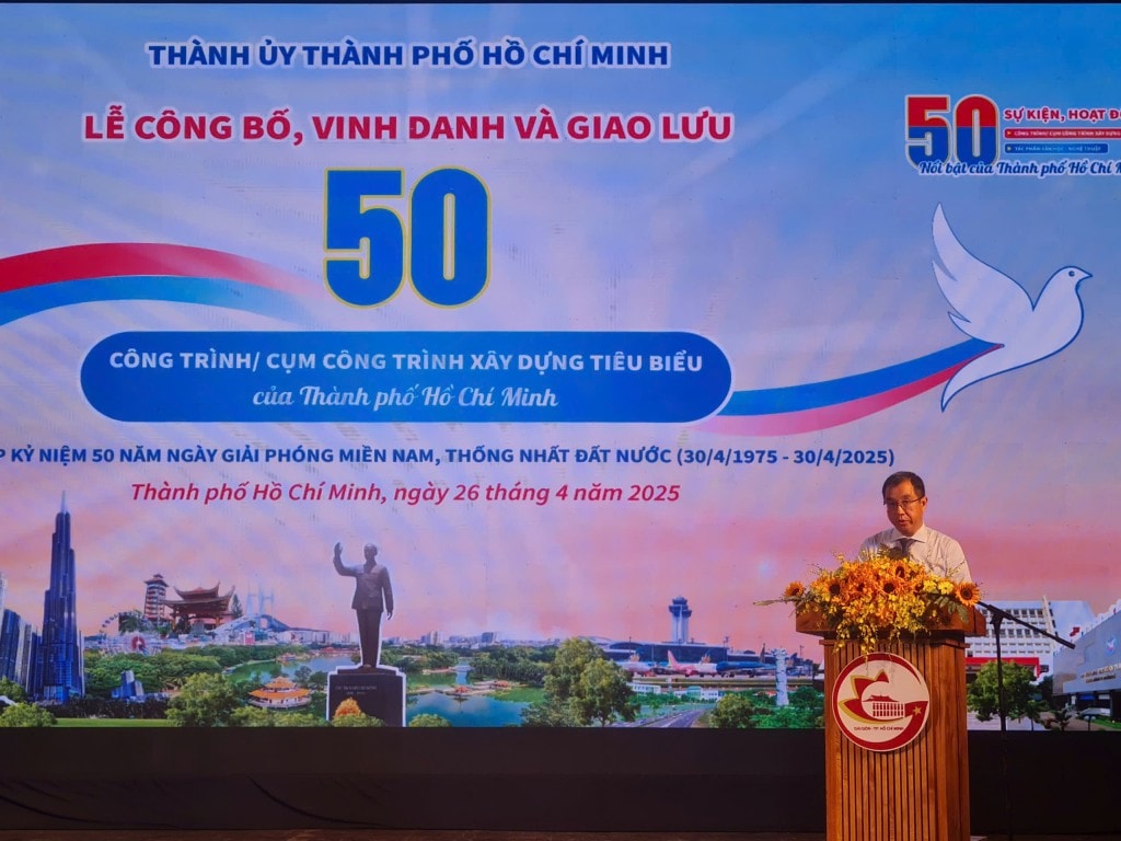 Ông Huỳnh Thanh Khiết - Phó Giám đốc Sở Xây dựng TP Hồ Chí Minh chia sẻ tại buổi lễ