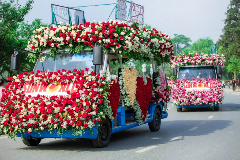 Ngắm nhìn hàng triệu đóa hồng trong ngày khai mạc lễ hội hoa hồng 2025 tại Sa Pa