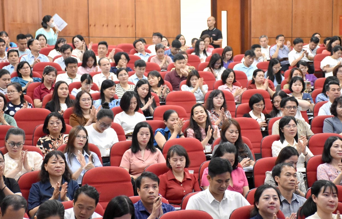 TRỰC TUYẾN HÌNH ẢNH: Giải đáp vướng mắc về chính sách tiền lương, bảo hiểm xã hội và Luật Thủ đô 2024