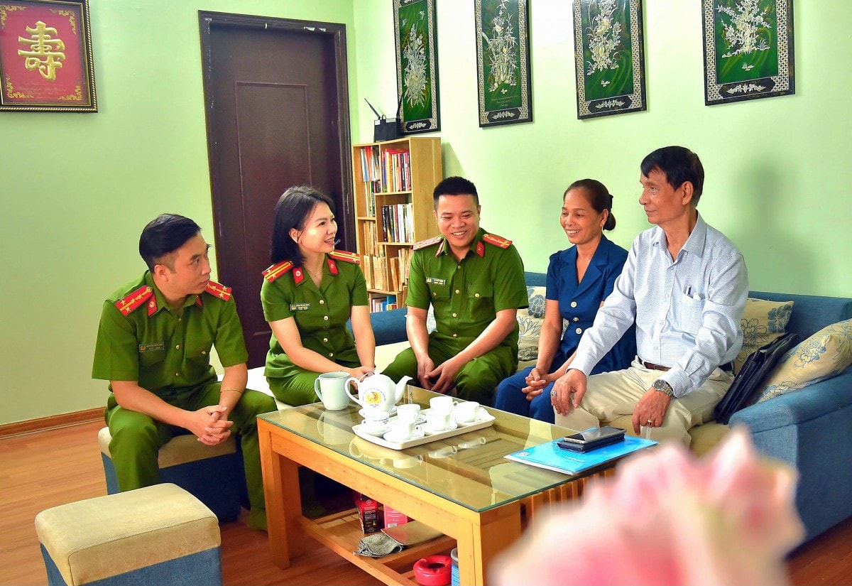 Cuộc đoàn tụ xúc động sau 57 năm nhờ dữ liệu dân cư
