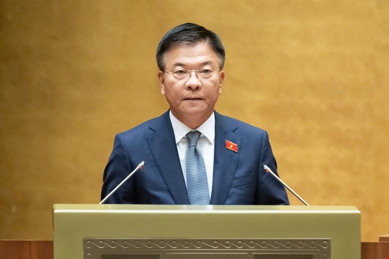 le-thanh-long.jpg