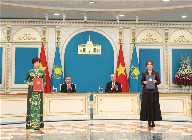 viet_nam-kazakhstan-2.jpg