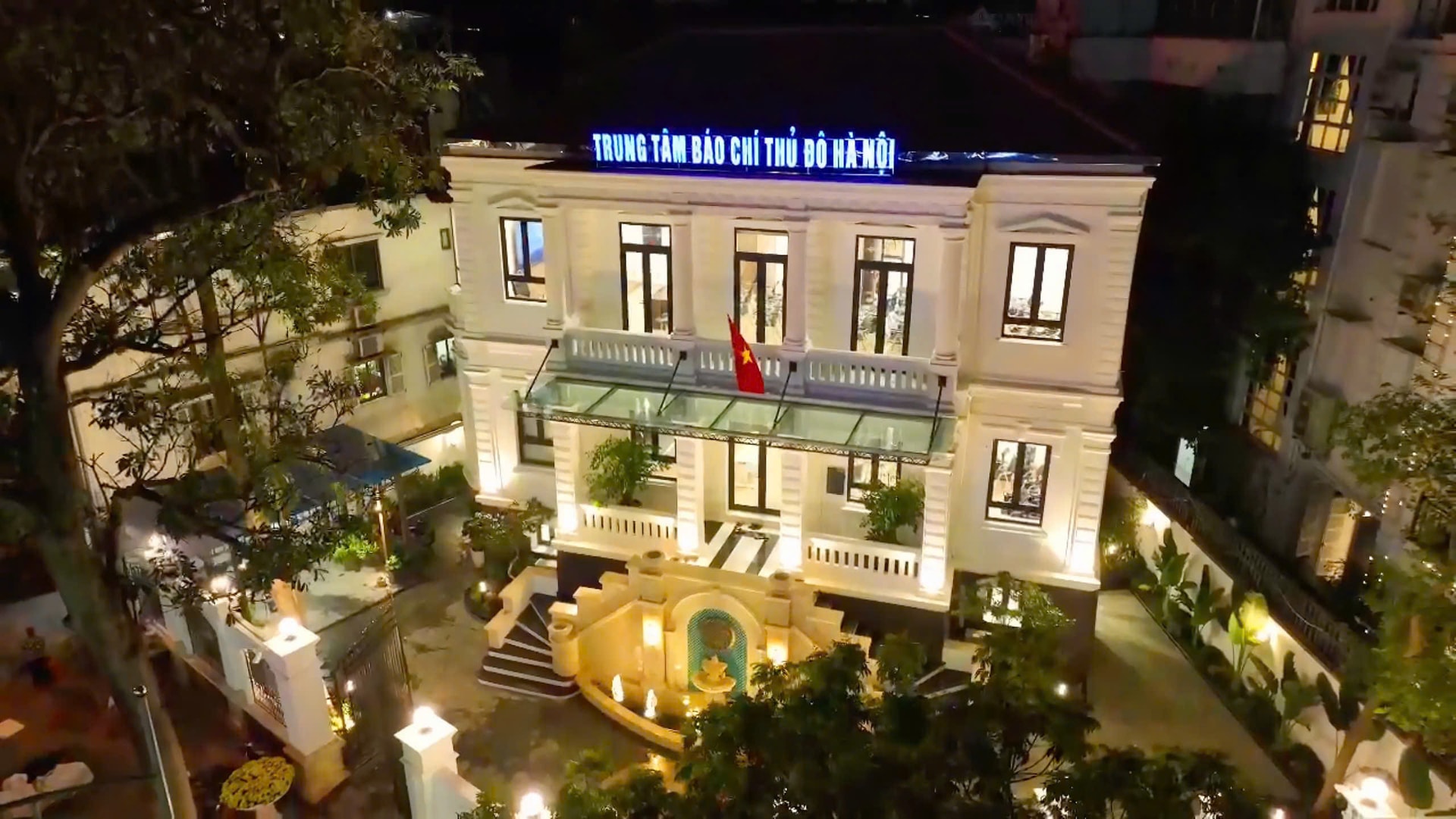 trung-tam-2.jpg