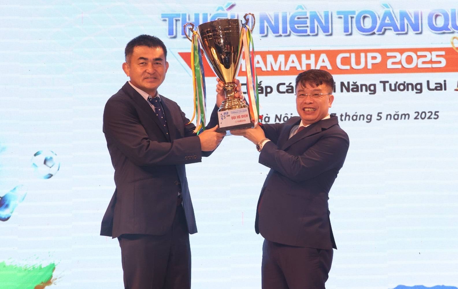 7-cup-u13vn2.jpeg