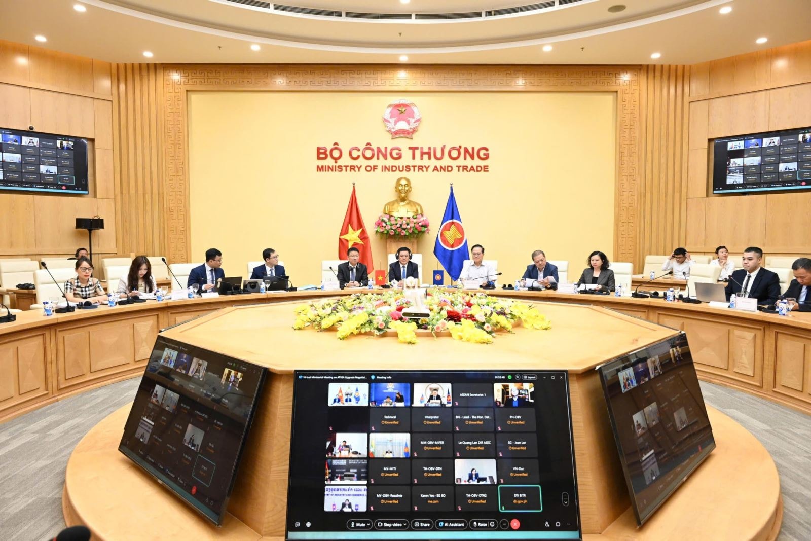 hoi-nghi-bo-truong.jpeg
