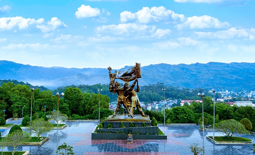 tu-khach-san-muong-thanh-luxury-dien-bien-du-khach-co-the-di-chuyen-den-cac-dia-diem-du-lich-noi-tieng-cua-tinh-dien-bien.jpg