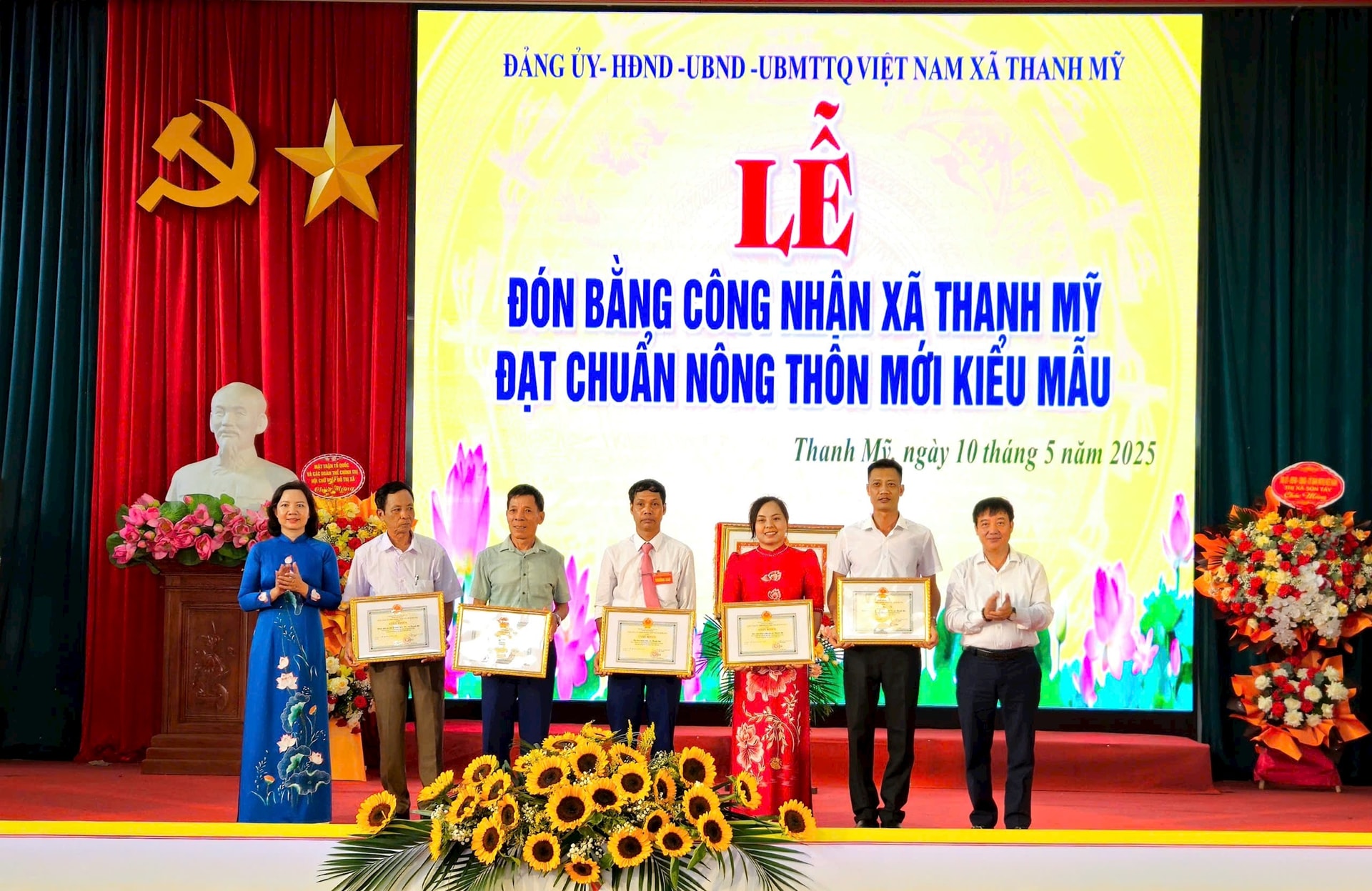 son-tay-thanhmy-khen.jpg