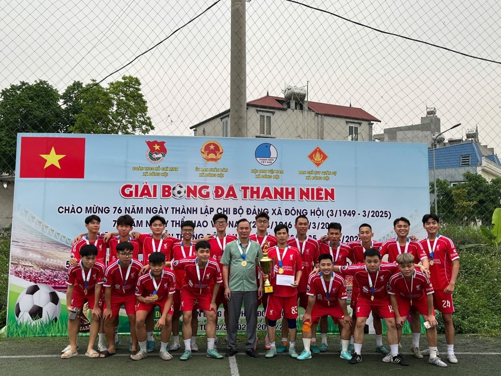 Ban huấn luyện và các cầu thủ Tiên Hội