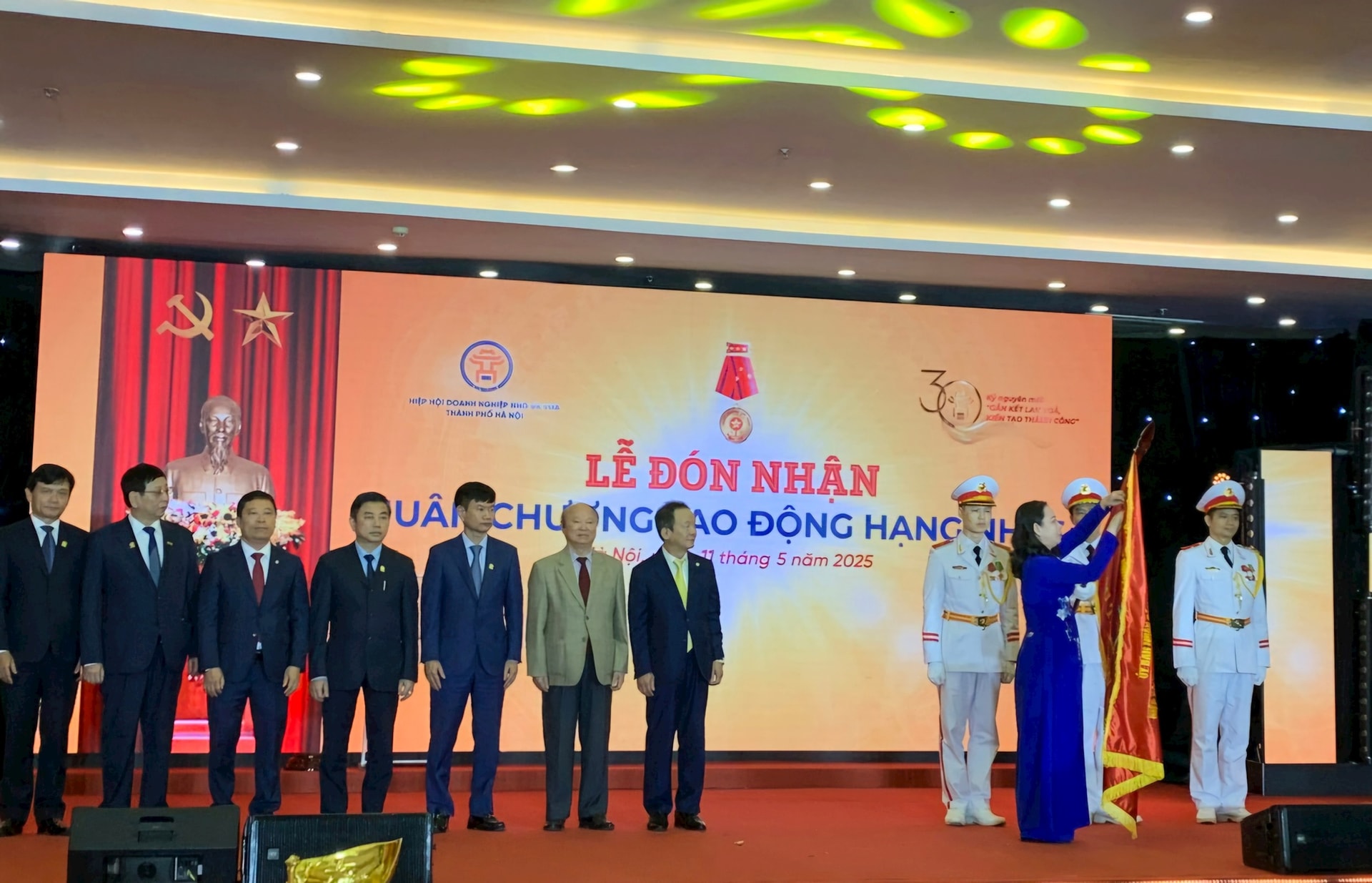 anh-sang-11-5.jpg
