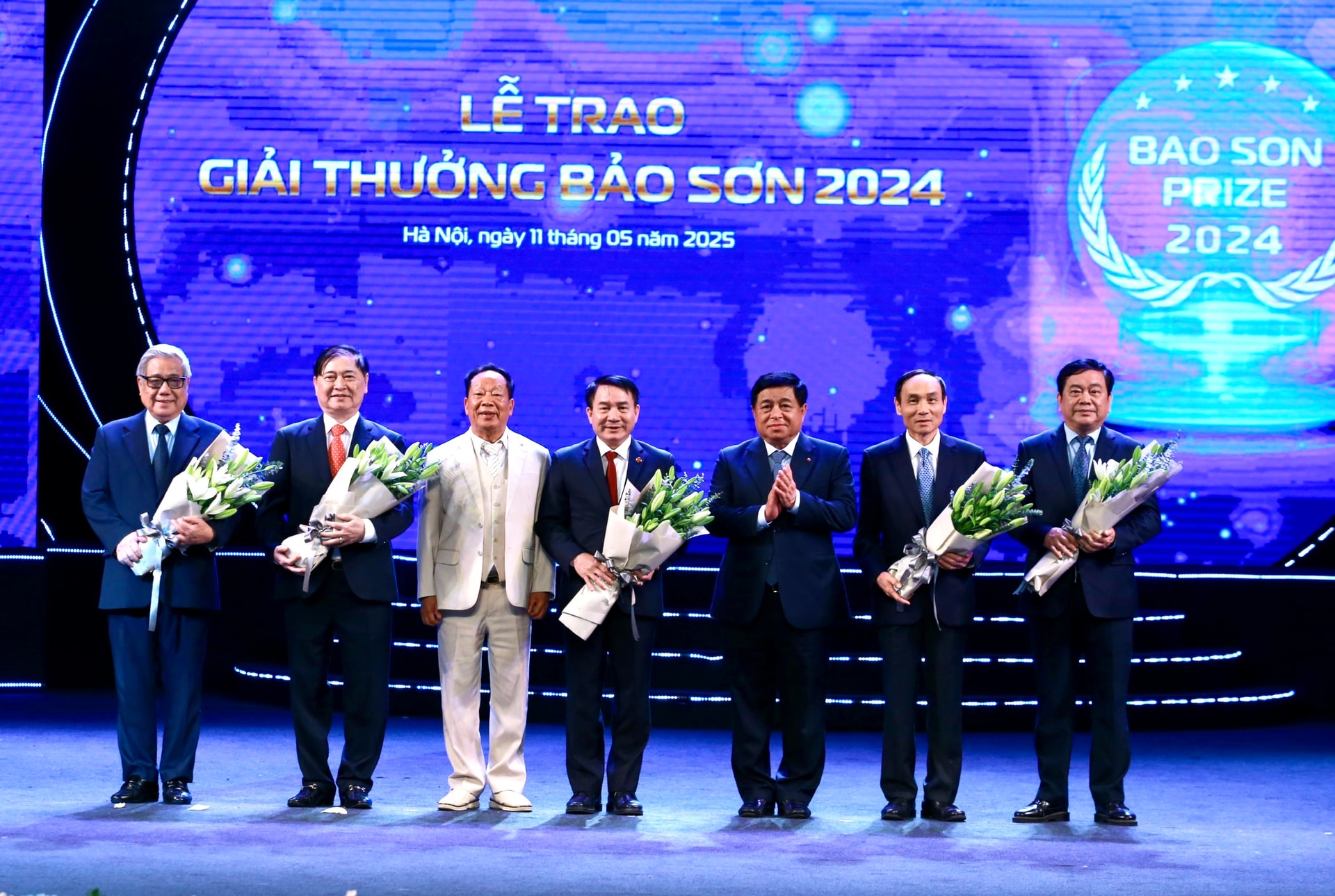 tang-hoa-hoi-dong.jpg