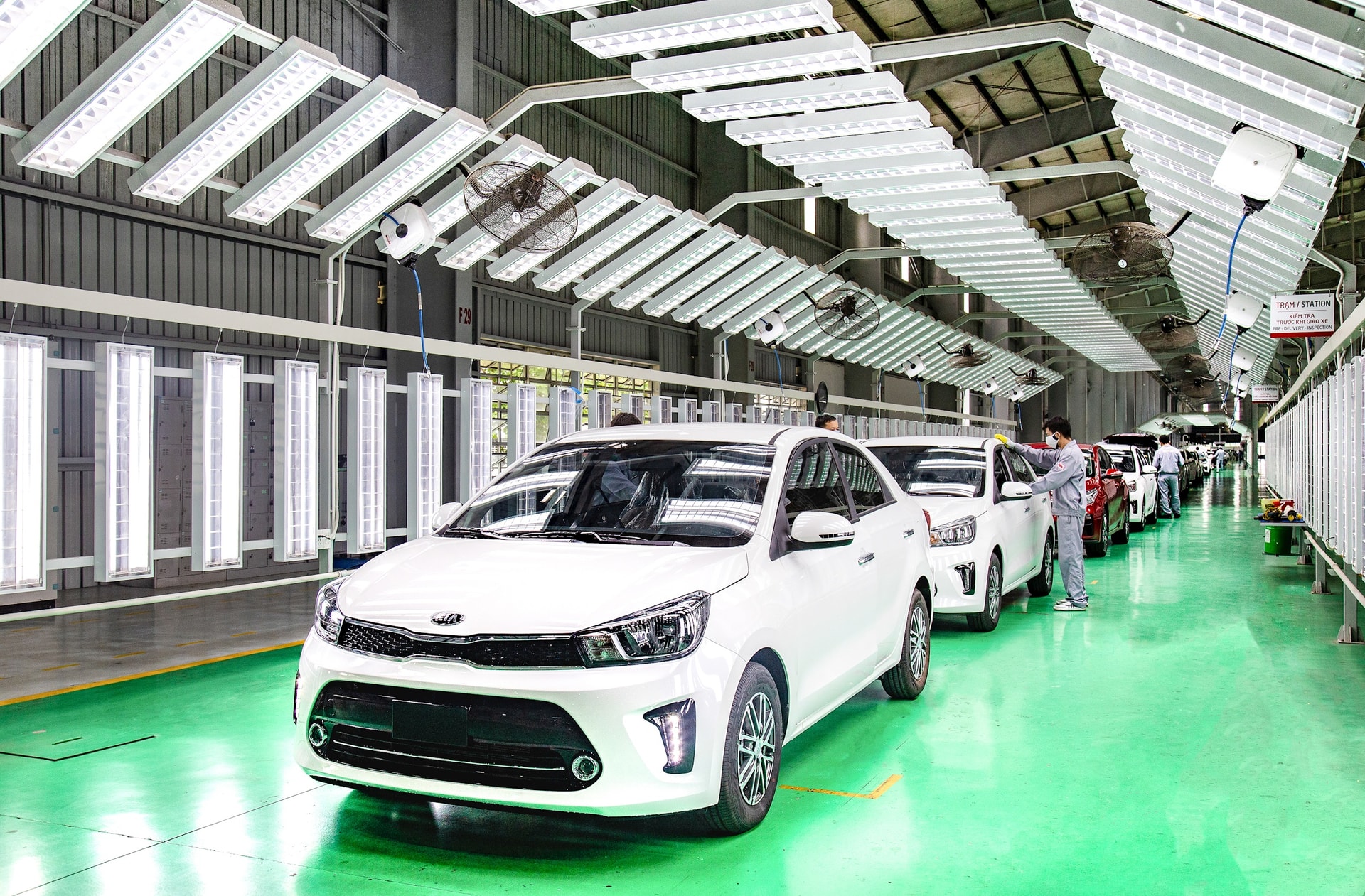 car-assembly-trainer-at-thaco-kia-factory-joint-stock-company-truong-hai-..jpg