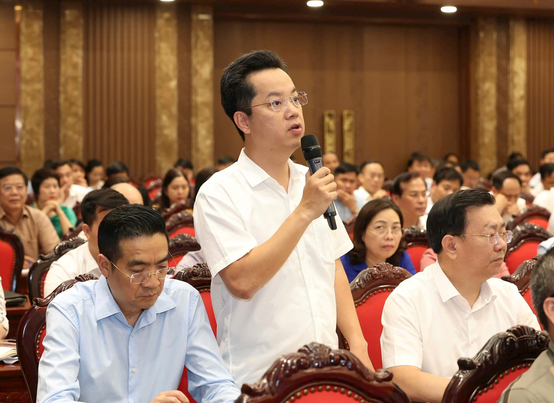Bí thư Quận ủy Hoàn Kiếm Vũ Đăng Định. Ảnh: Viết Thành