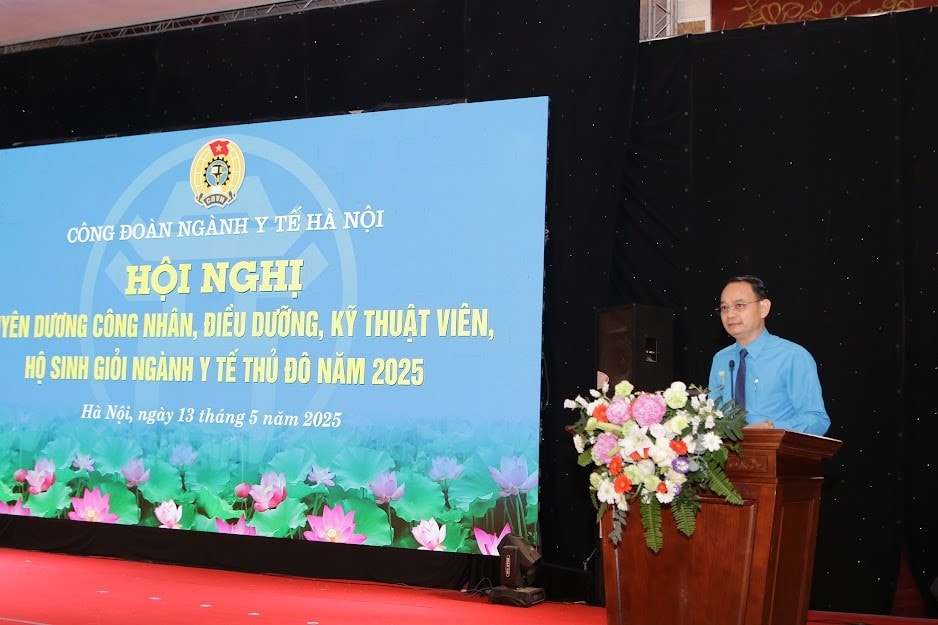 Công đoàn ngành Y tế Hà Nội biểu dương, khen thưởng 182 cán bộ, nhân viên y tế giỏi