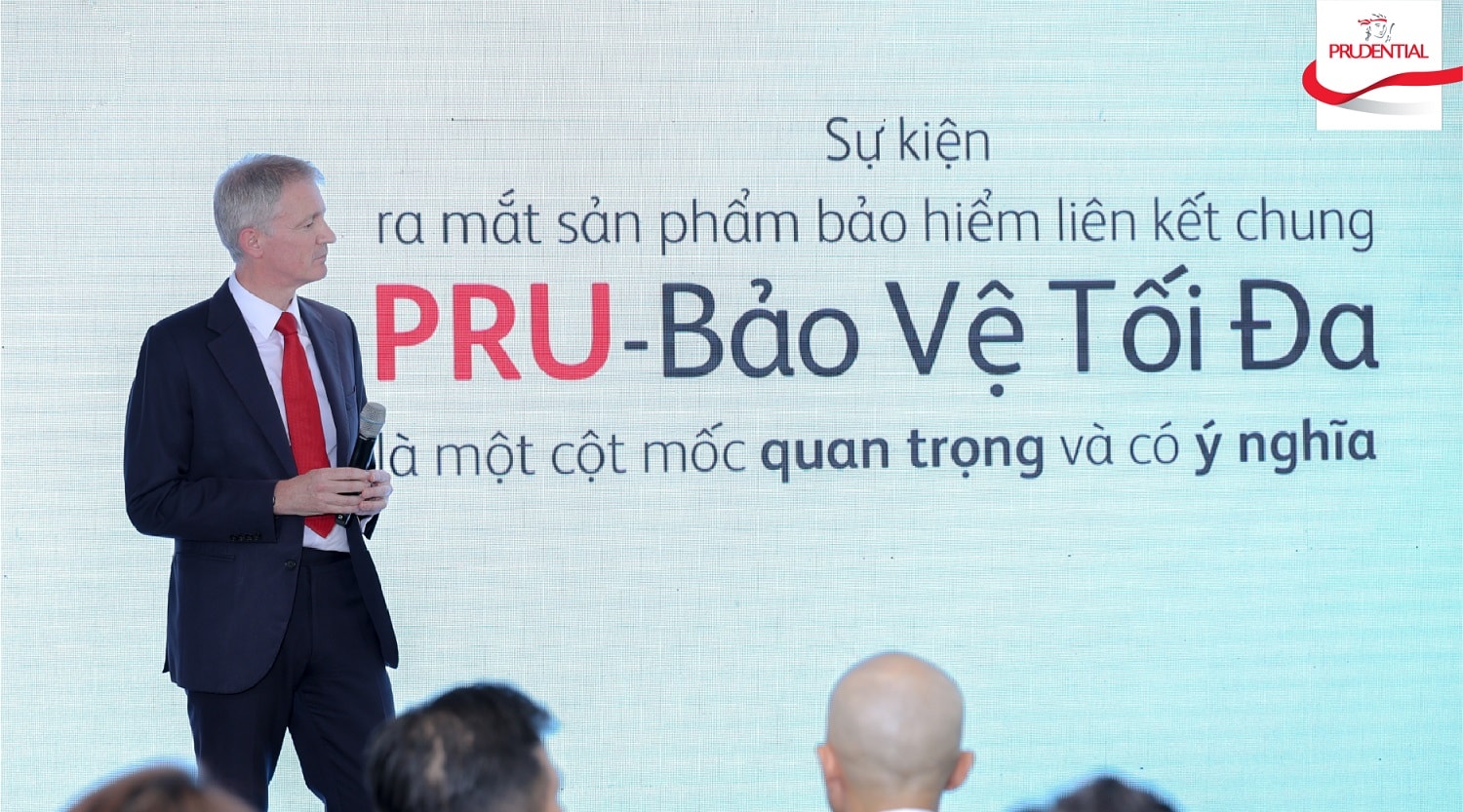 14-5-pru-ong-conor-m.-o-neill-pho-tong-giam-doc-tai-chinh-prudential-viet-nam-phat-bieu-tai-su-kien1.jpg