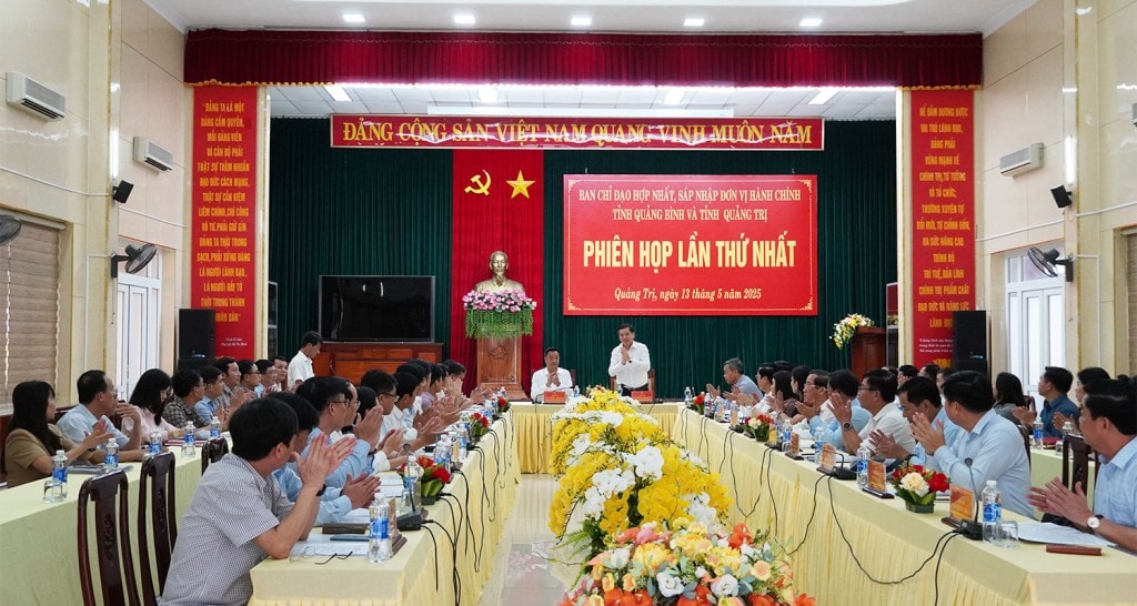 Ban Chỉ đạo hợp nhất đơn vị hành chính của tỉnh Quảng Bình và tỉnh Quảng Trị đã tổ chức phiên họp lần thứ nhất (Ảnh quangtri.gov)