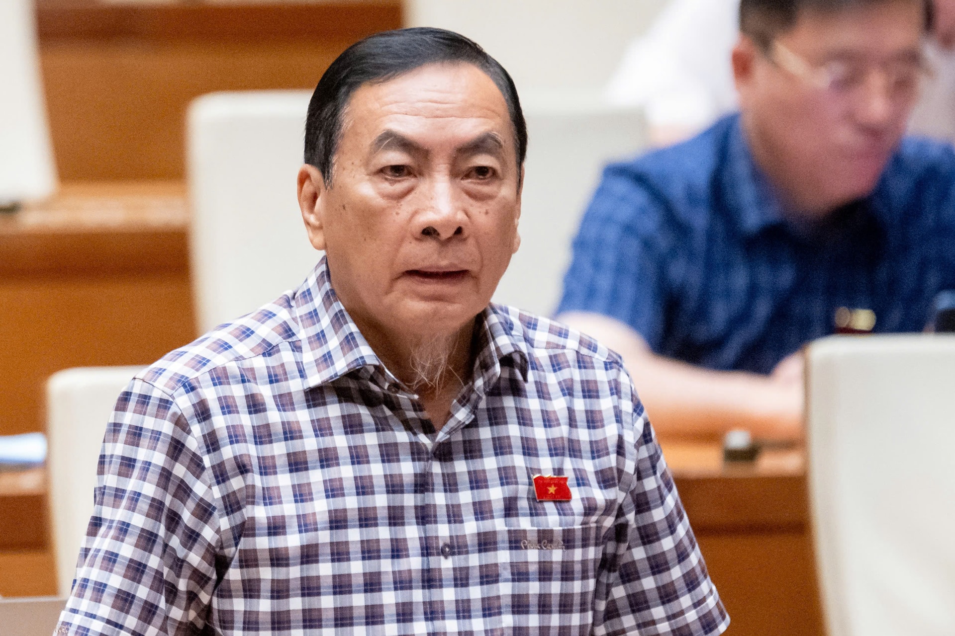 nguyen-tu3.jpg