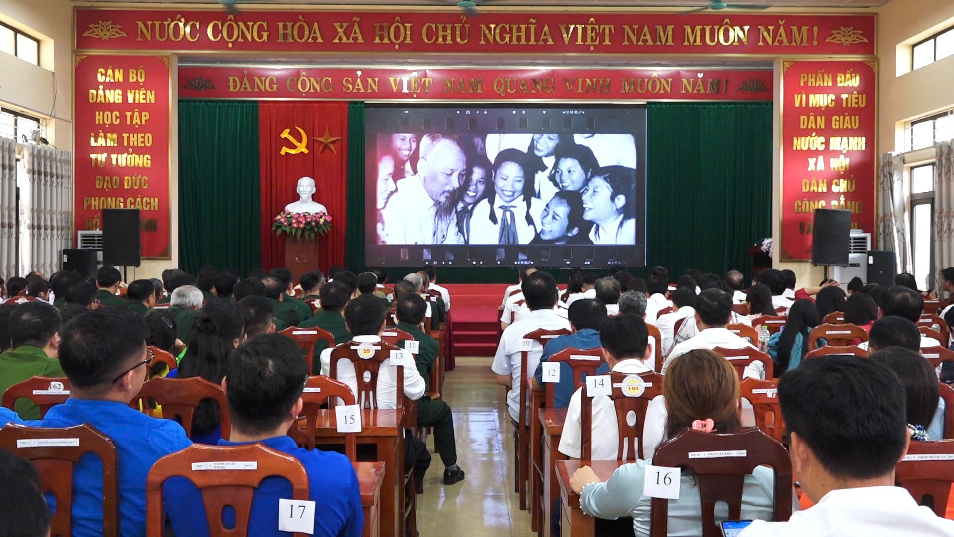 thanh-oai-1.jpeg