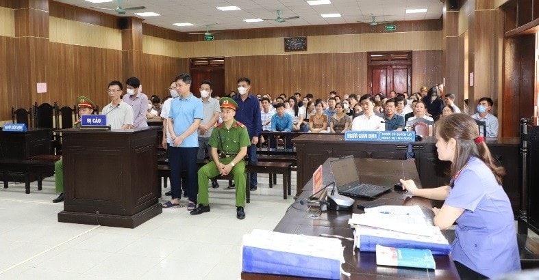 Các bị cáo tại phiên tòa Các bị cáo tại phiên tòa