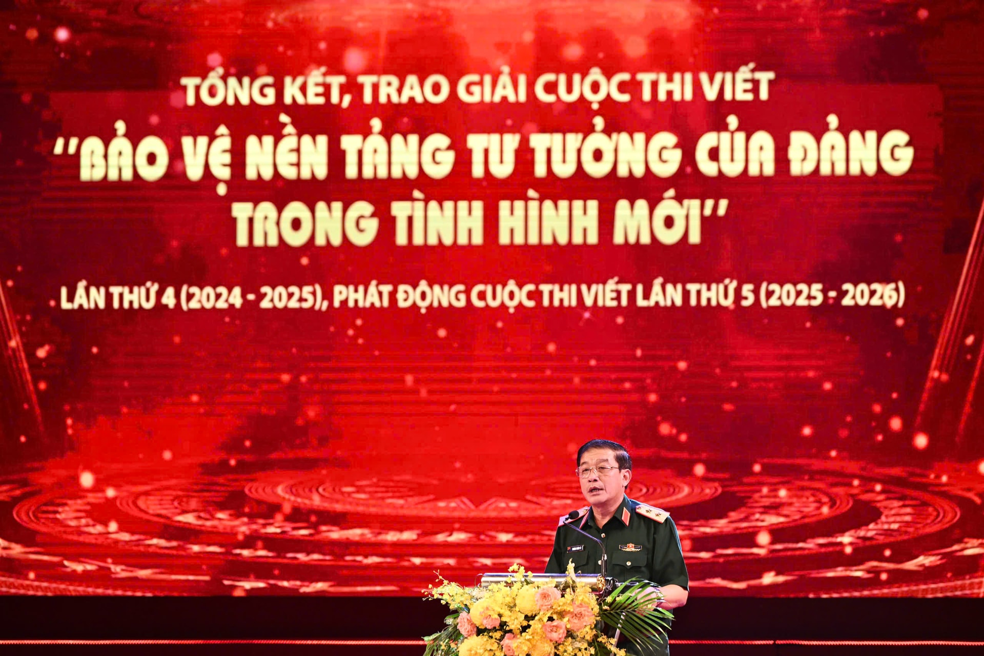 trung-tuong-truong-thien-to.jpg