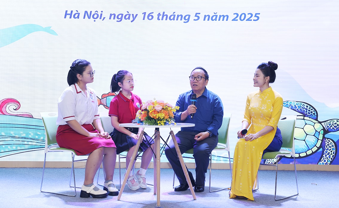 giao-luu-1.jpg