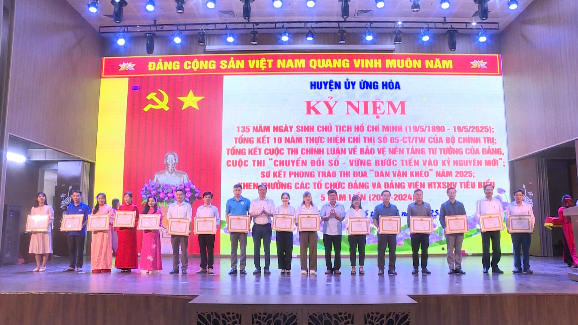 tg-ung-hoa3.jpg