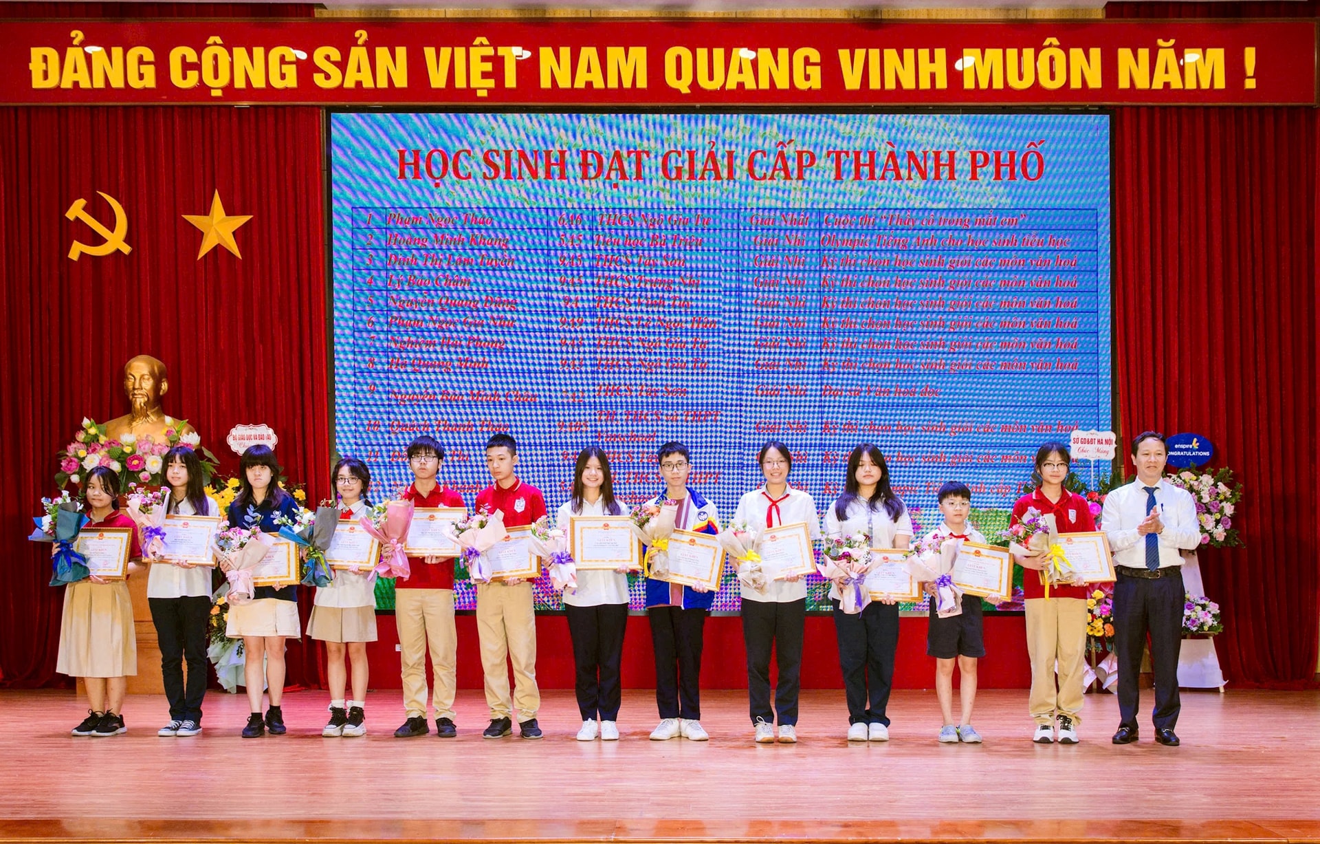 hai-ba-trung-tuyen-duong-hsg1.jpg