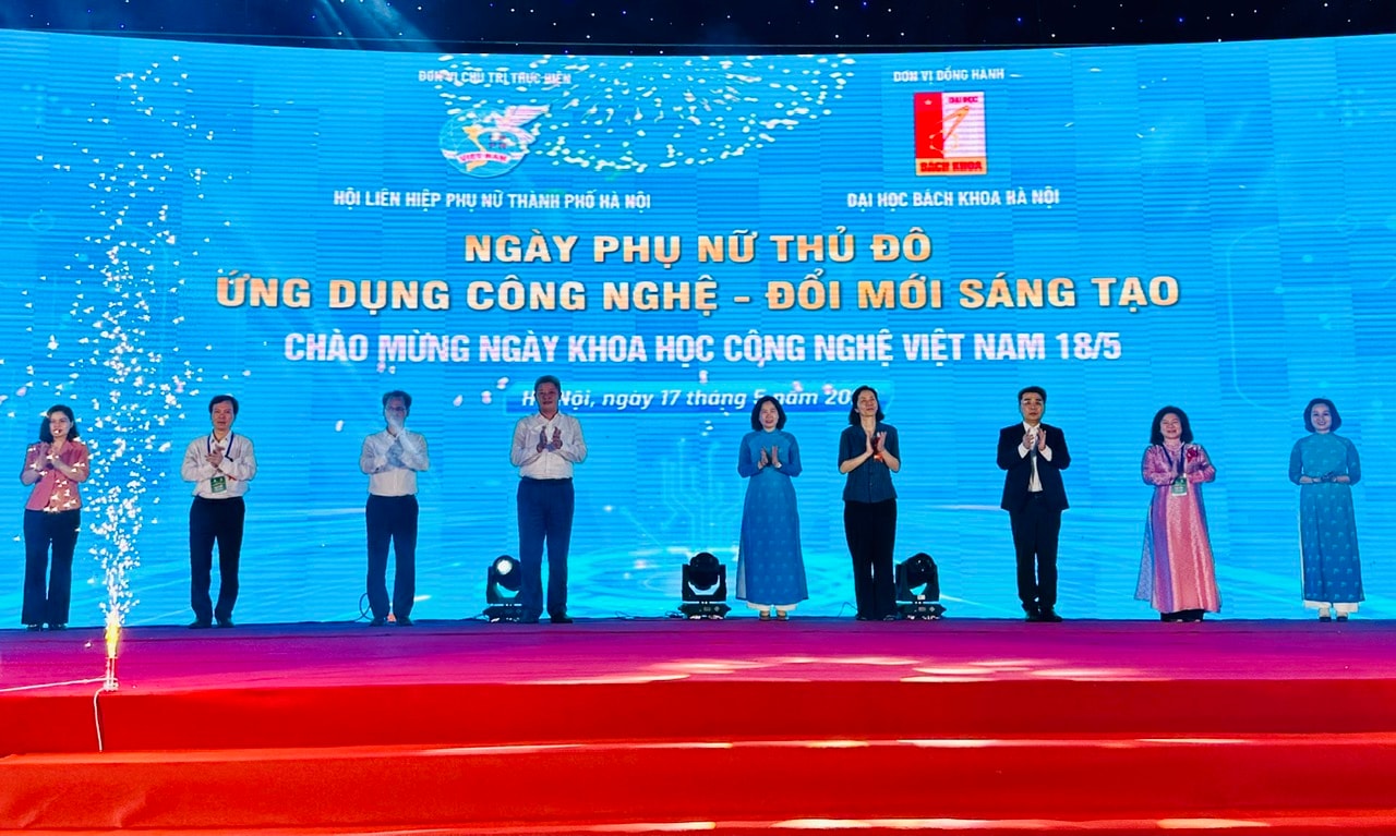 Ngày Phụ nữ Thủ đô ứng dụng công nghệ và đổi mới sáng tạo