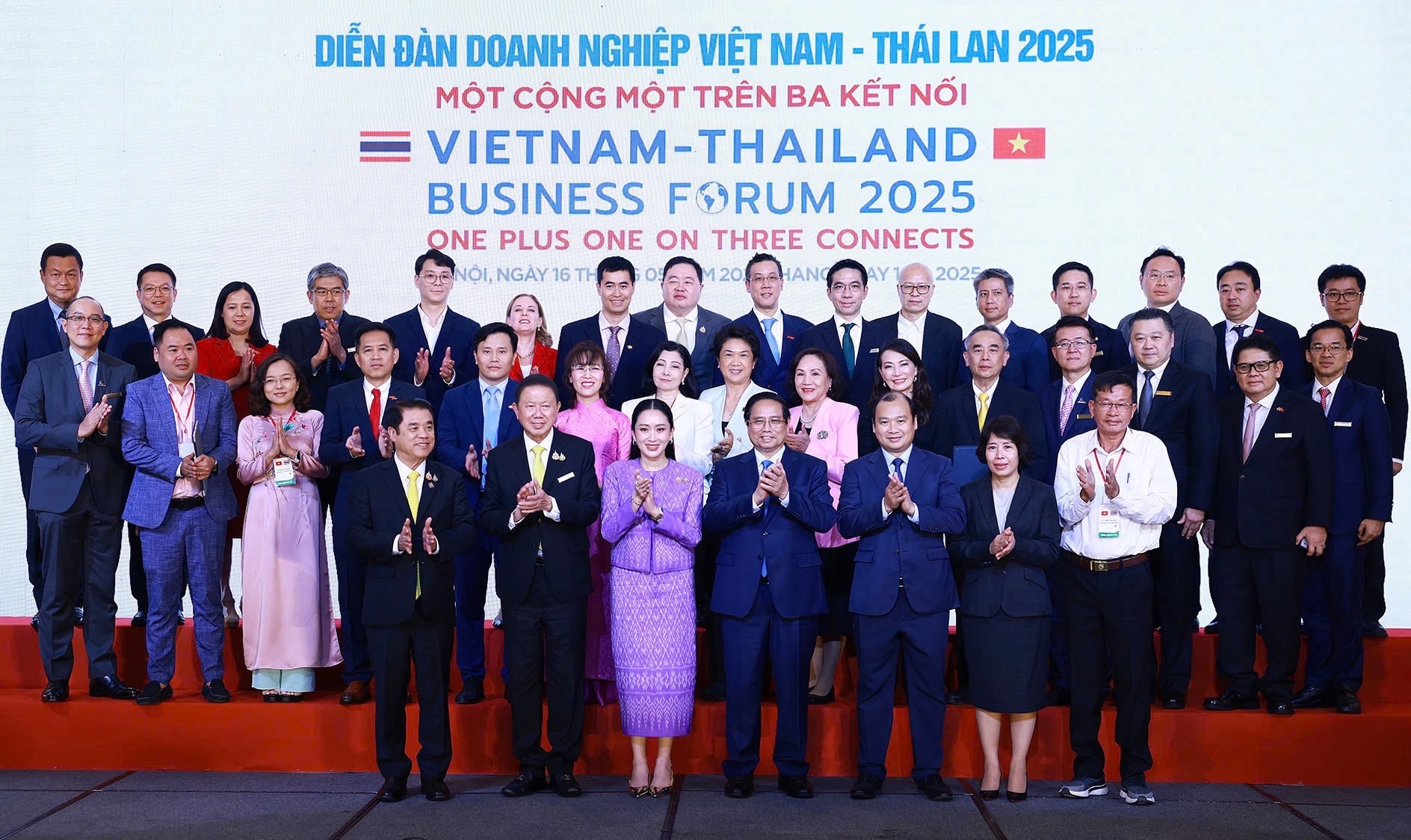 17-5 vietjet -5.jpg