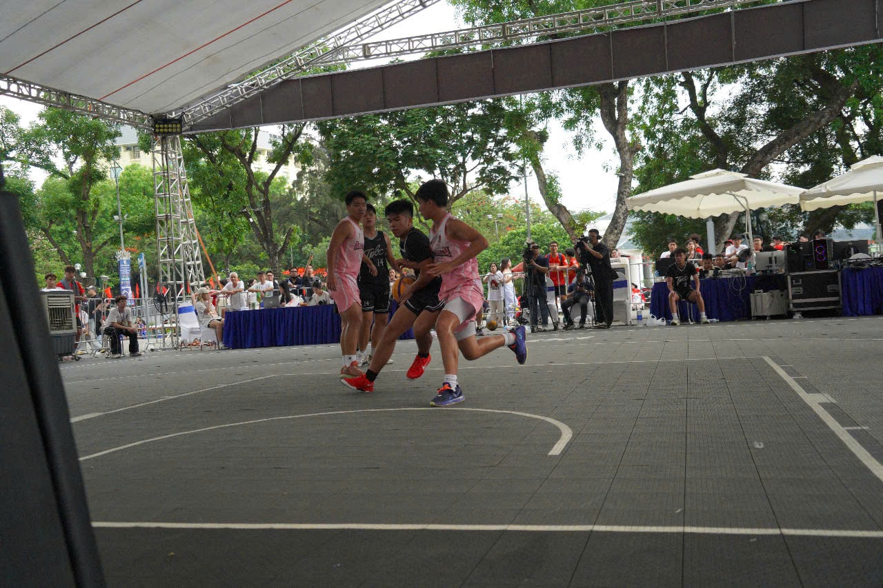 17-thi-dau3.jpg