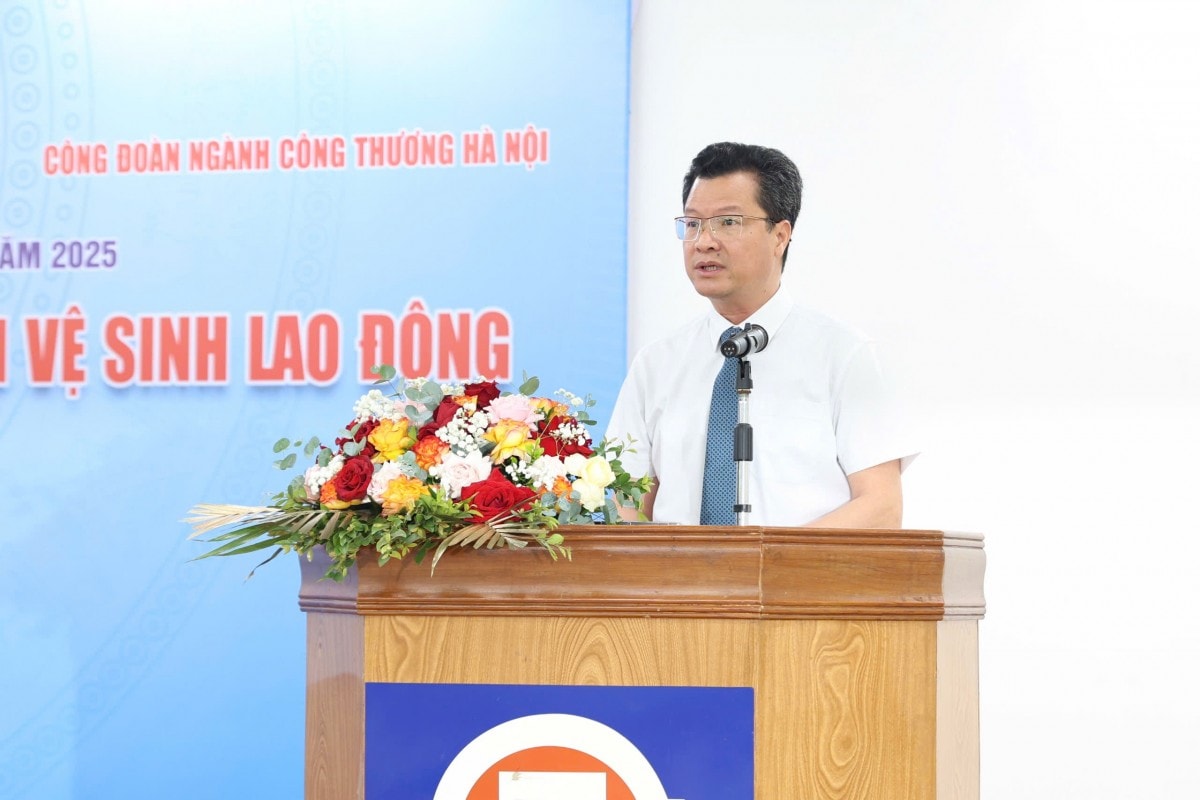 TRỰC TUYẾN HÌNH ẢNH: Đối thoại những điểm mới về bảo hiểm xã hội và an toàn vệ sinh lao động