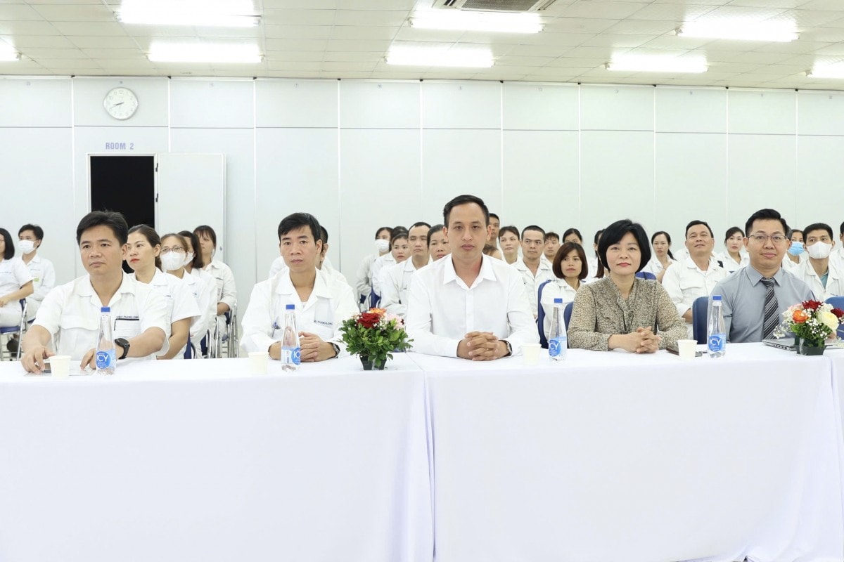 TRỰC TUYẾN HÌNH ẢNH: Đối thoại những điểm mới về bảo hiểm xã hội và an toàn vệ sinh lao động