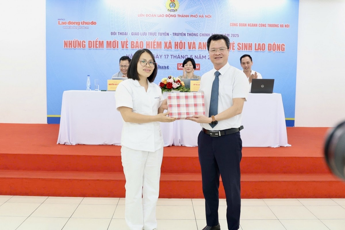 TRỰC TUYẾN HÌNH ẢNH: Đối thoại những điểm mới về bảo hiểm xã hội và an toàn vệ sinh lao động