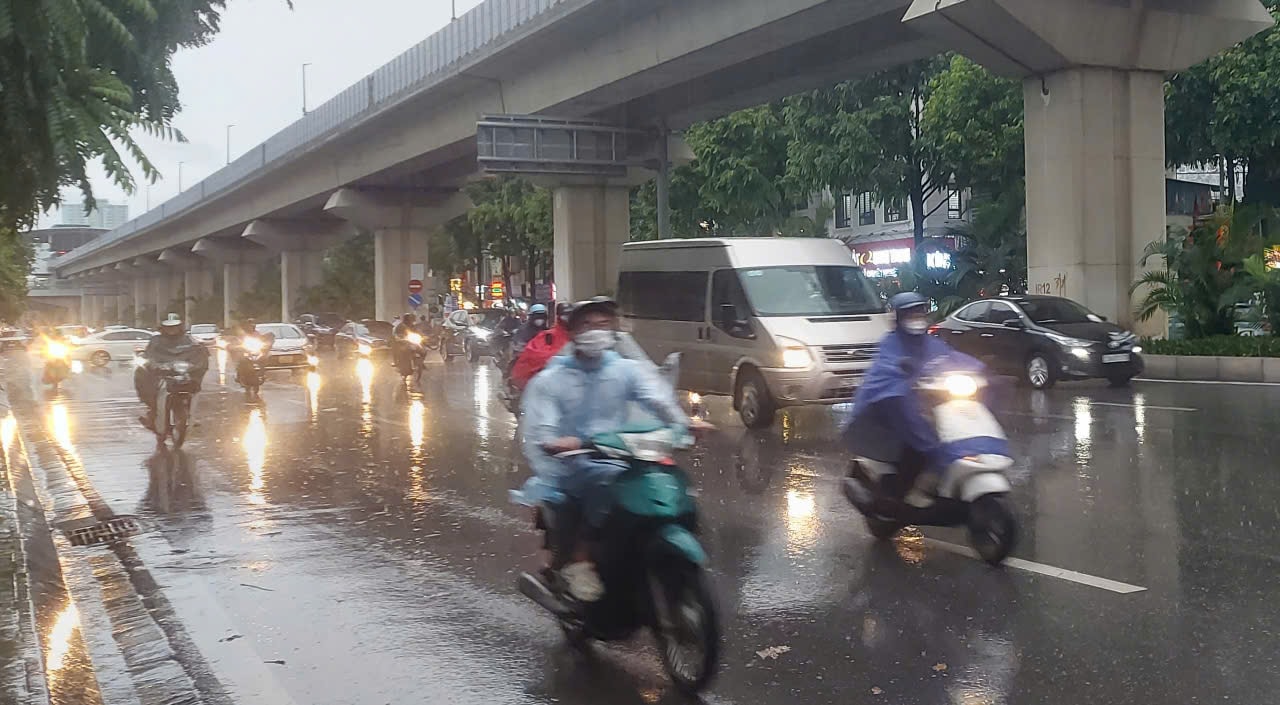 ha-noi-mua-chieu-toi-va-dem.jpg
