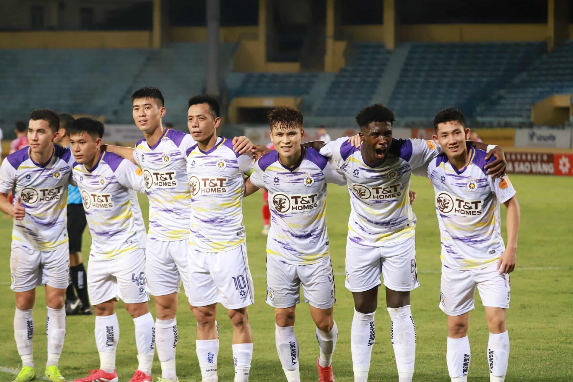 18-ha-noi-fc.jpeg