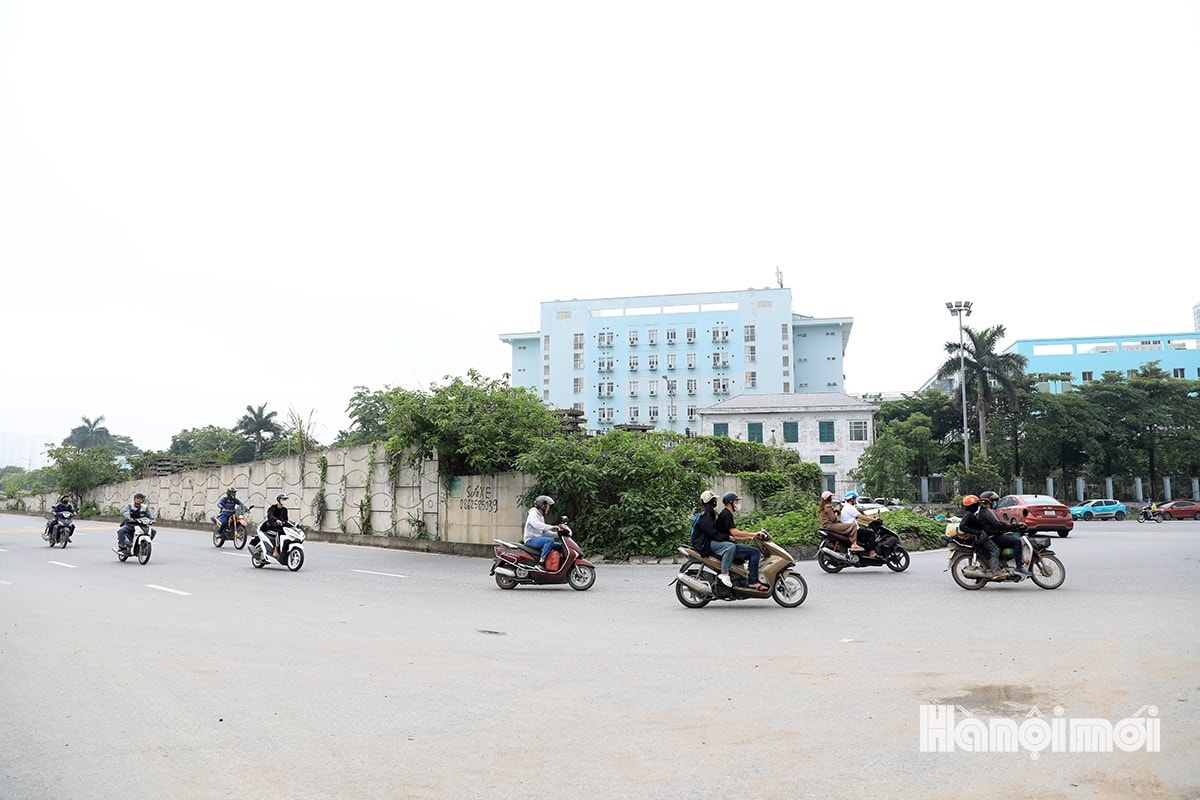 W_cau-vuot-nut-giao-pham-tu-va-duong-70-4.jpg