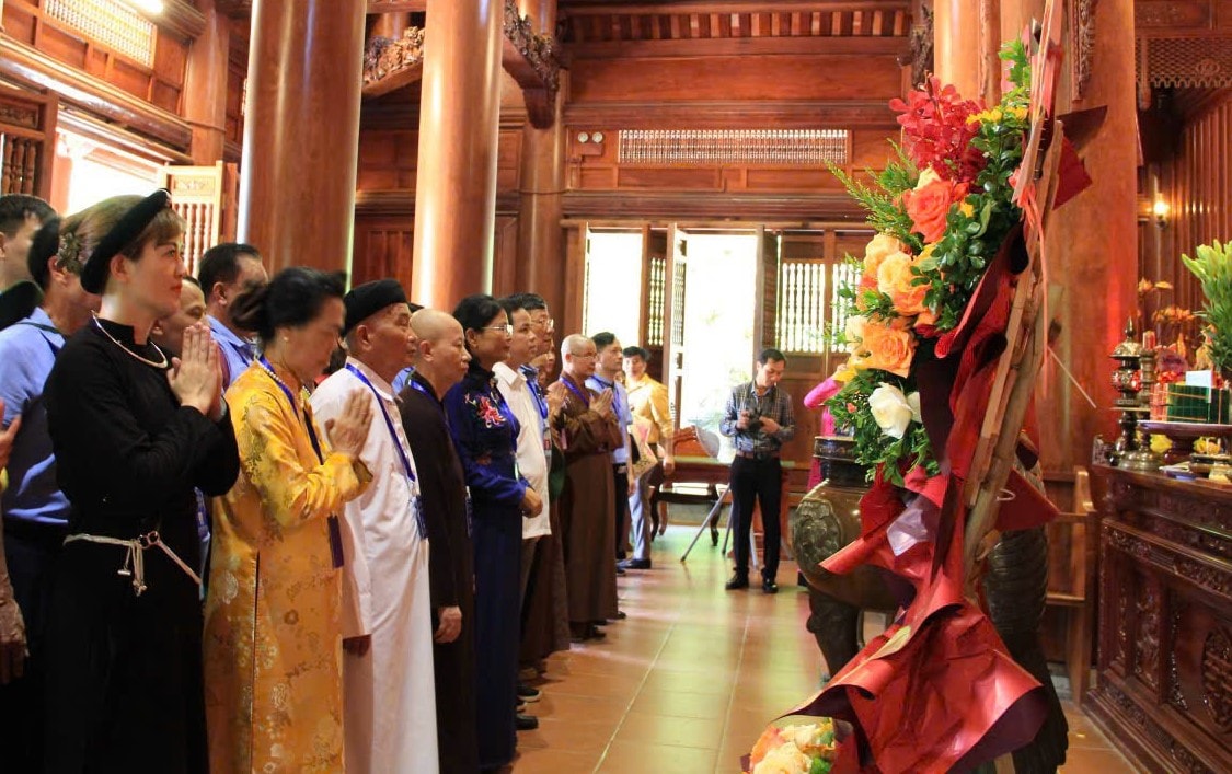 20-5-ดังฮวง.jpg