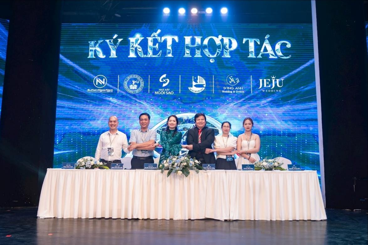 Các đơn vị nghệ thuật ký kết hợp tác với Nhà hát Ngôi Sao. Ảnh: BTC