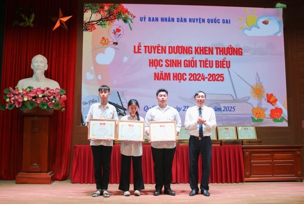 2-quoc-oai.jpg