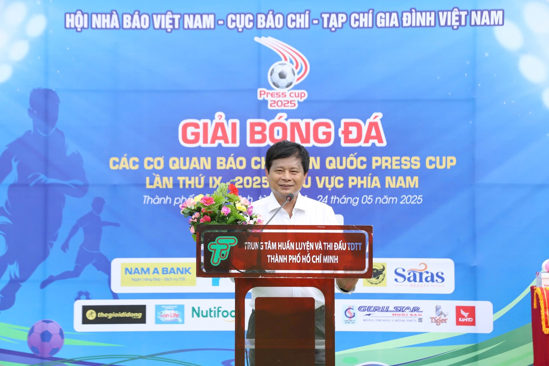 bongda-baochi.jpg