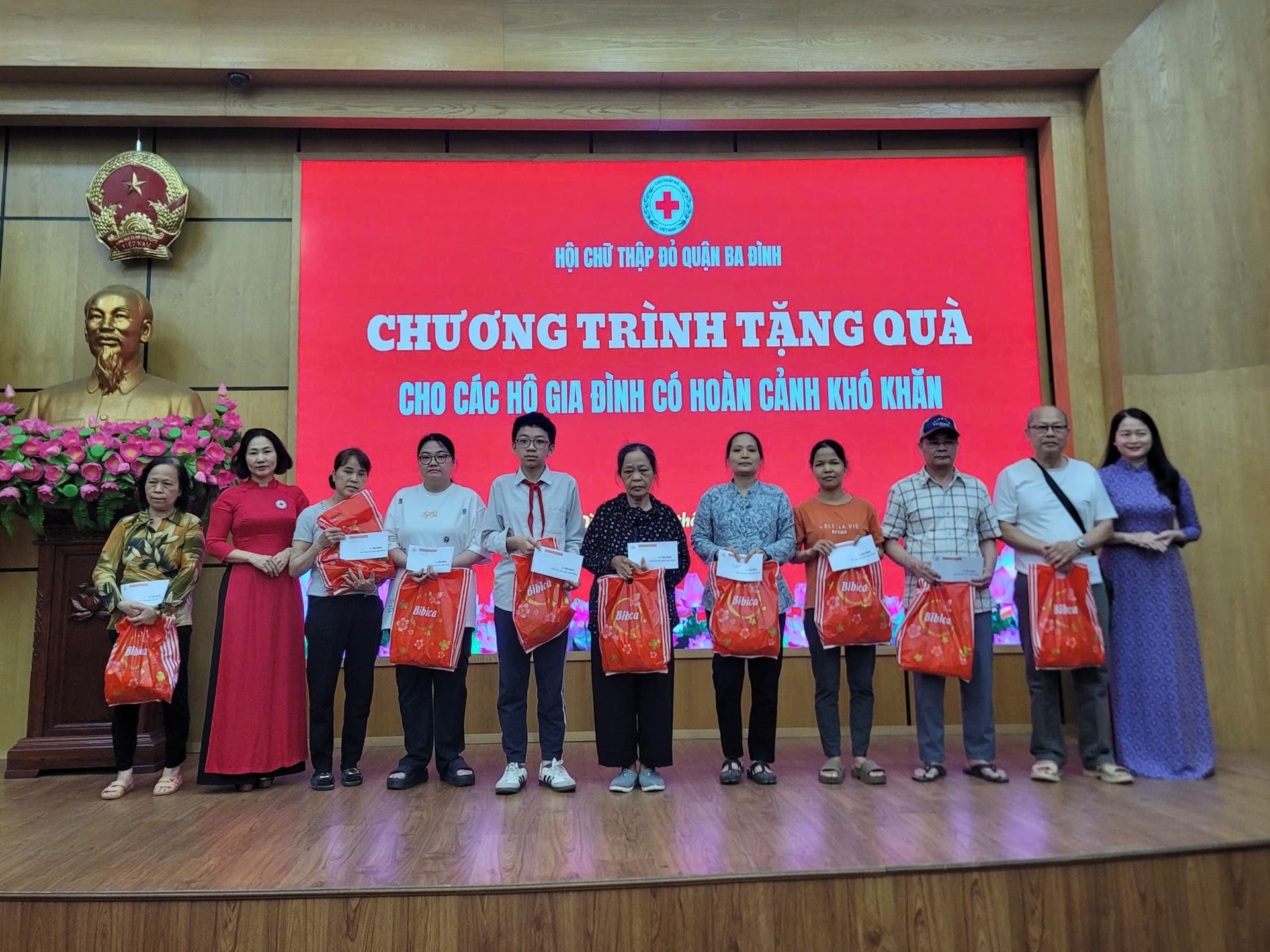 three-dinh2.jpg