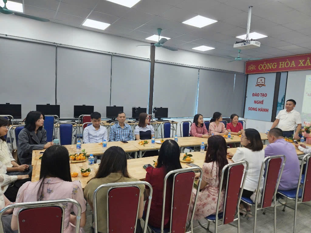 Trường Trung cấp 2.jpg
