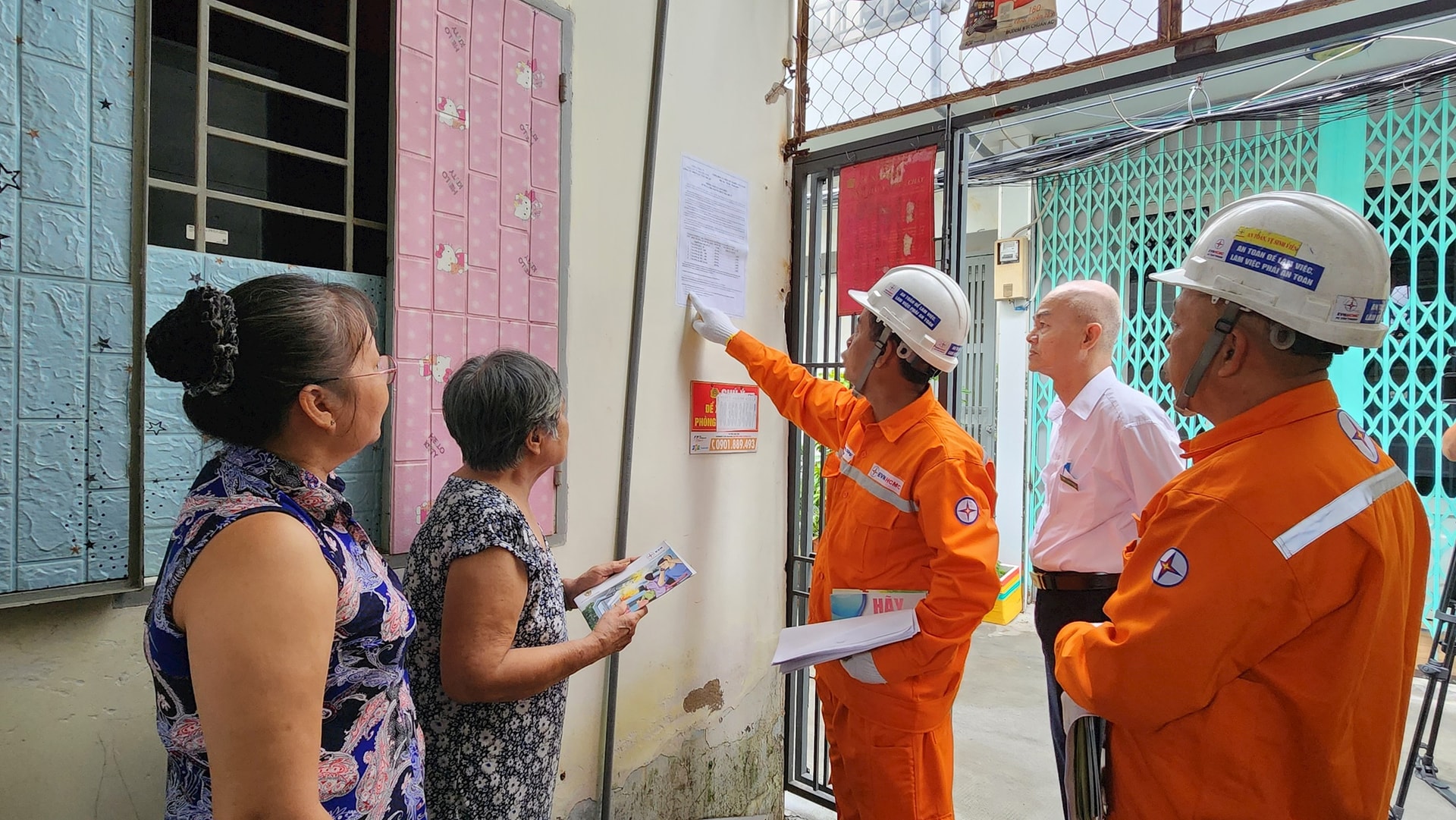 TP Hồ Chí Minh: Tăng cường tuyên truyền giá điện cho người thuê nhà