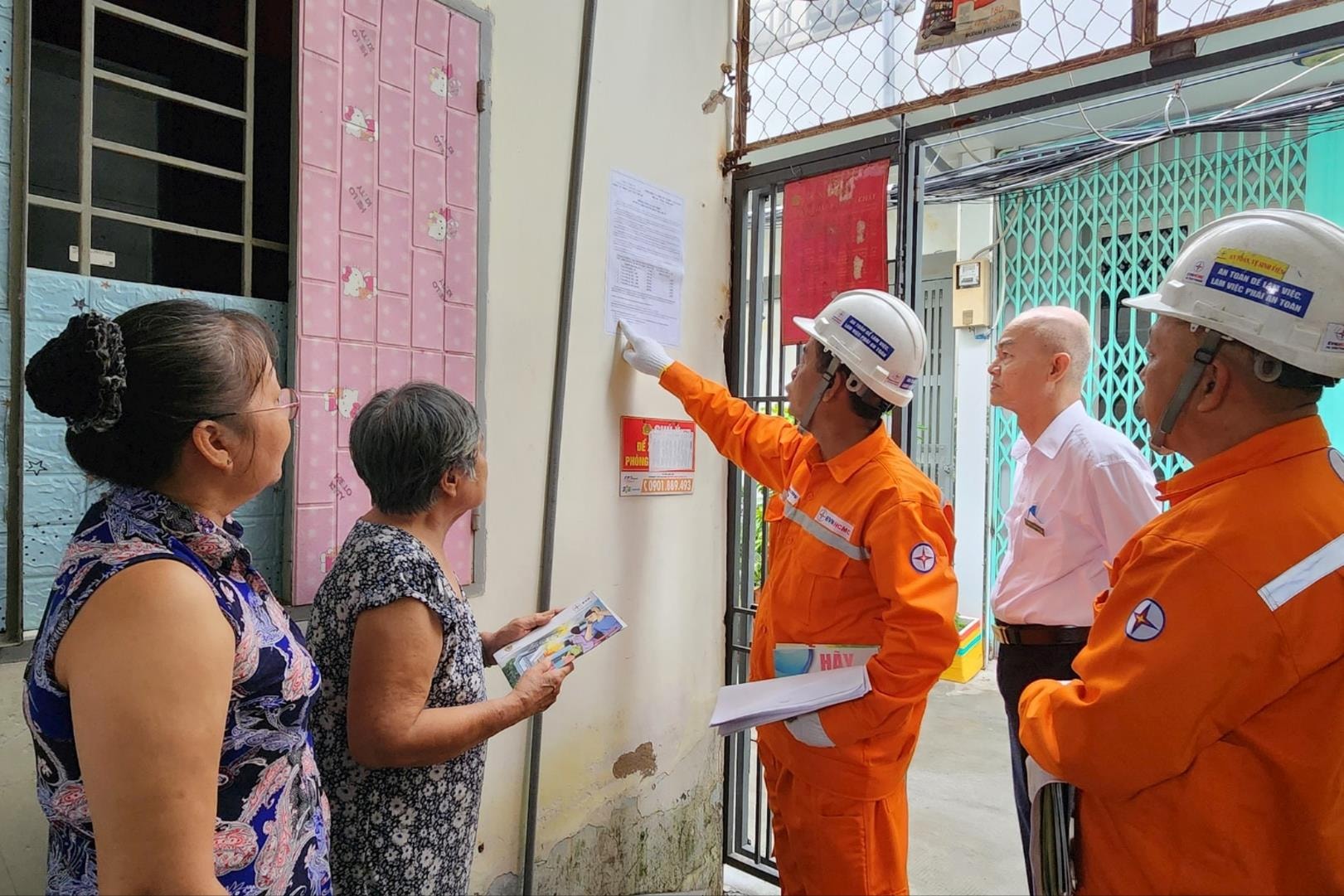 TP Hồ Chí Minh: Tăng cường tuyên truyền giá điện cho người thuê nhà