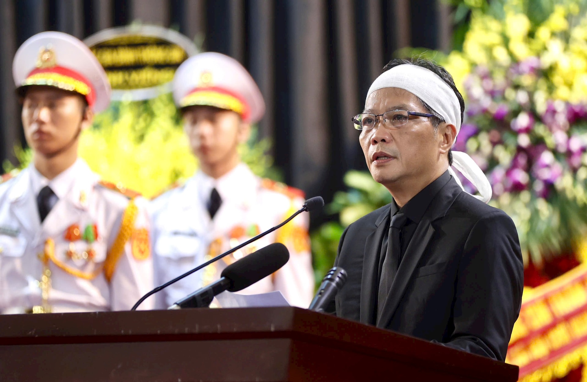 tran-tuan-anh.jpg