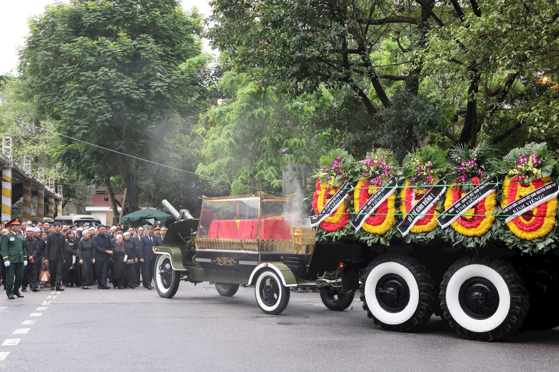 xe-linh-xa.jpg