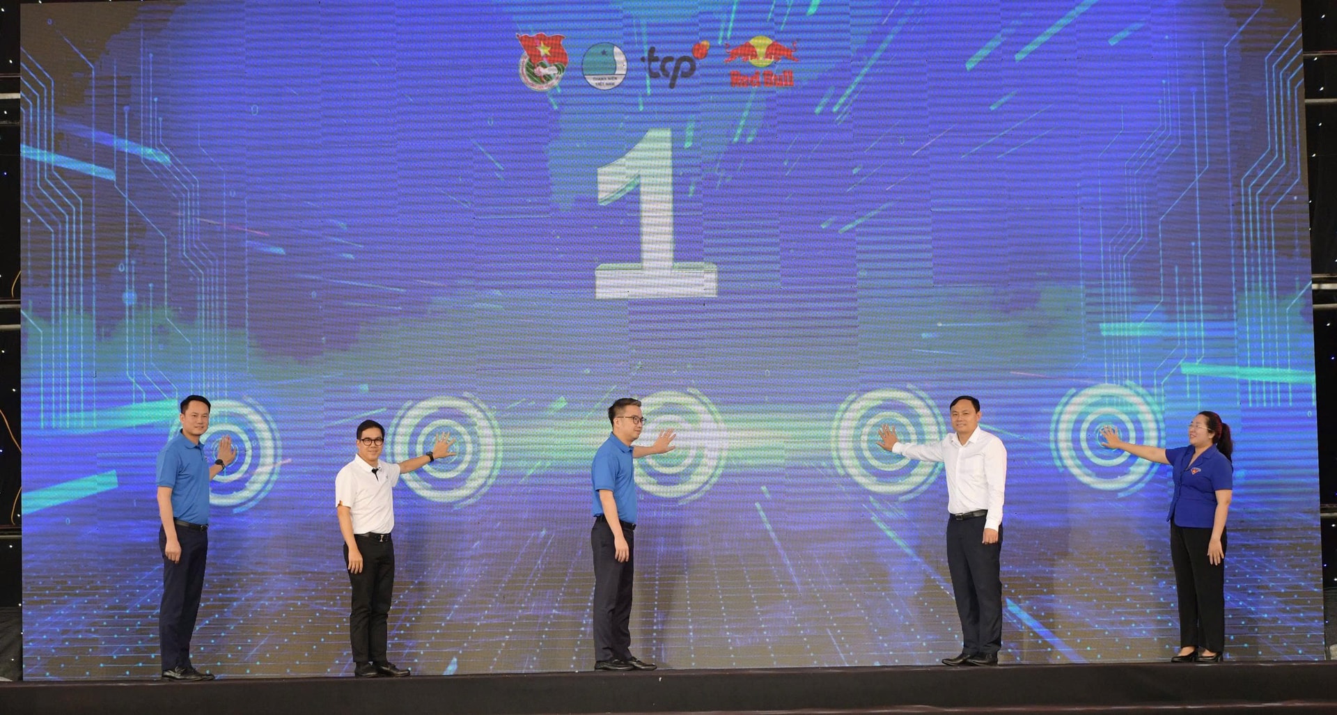 thanh-nien-0.jpg
