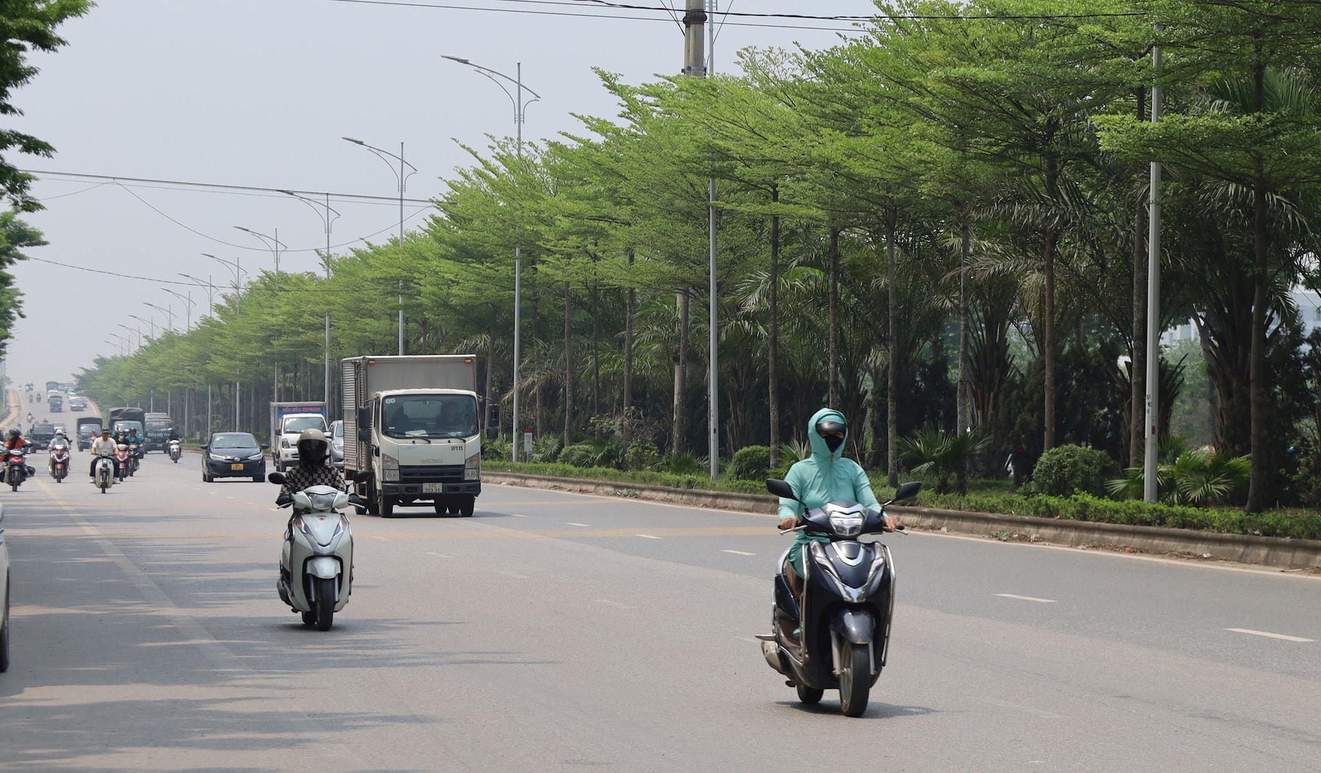 ha-noi-diu-mat-hon.jpg