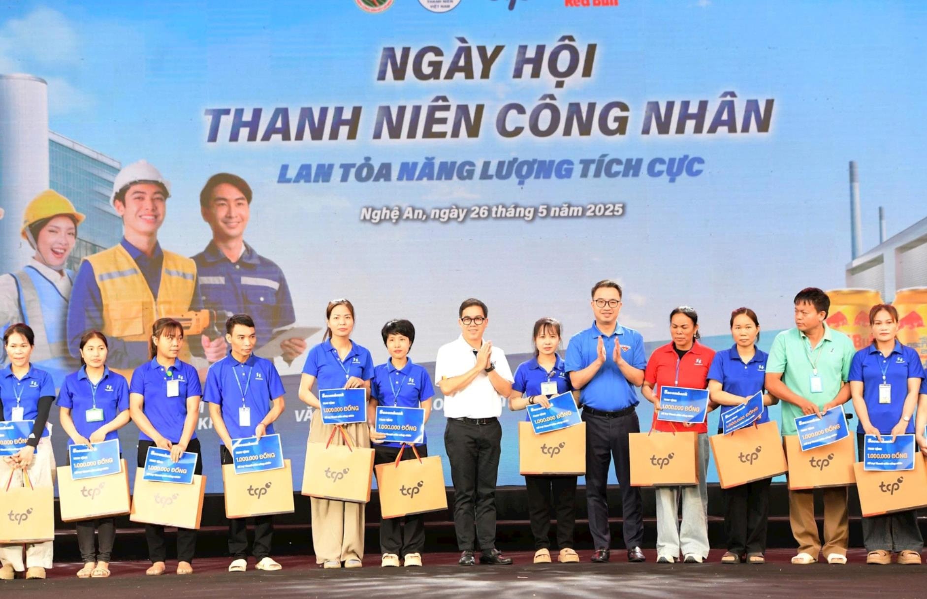 thanh-nien-1.jpg