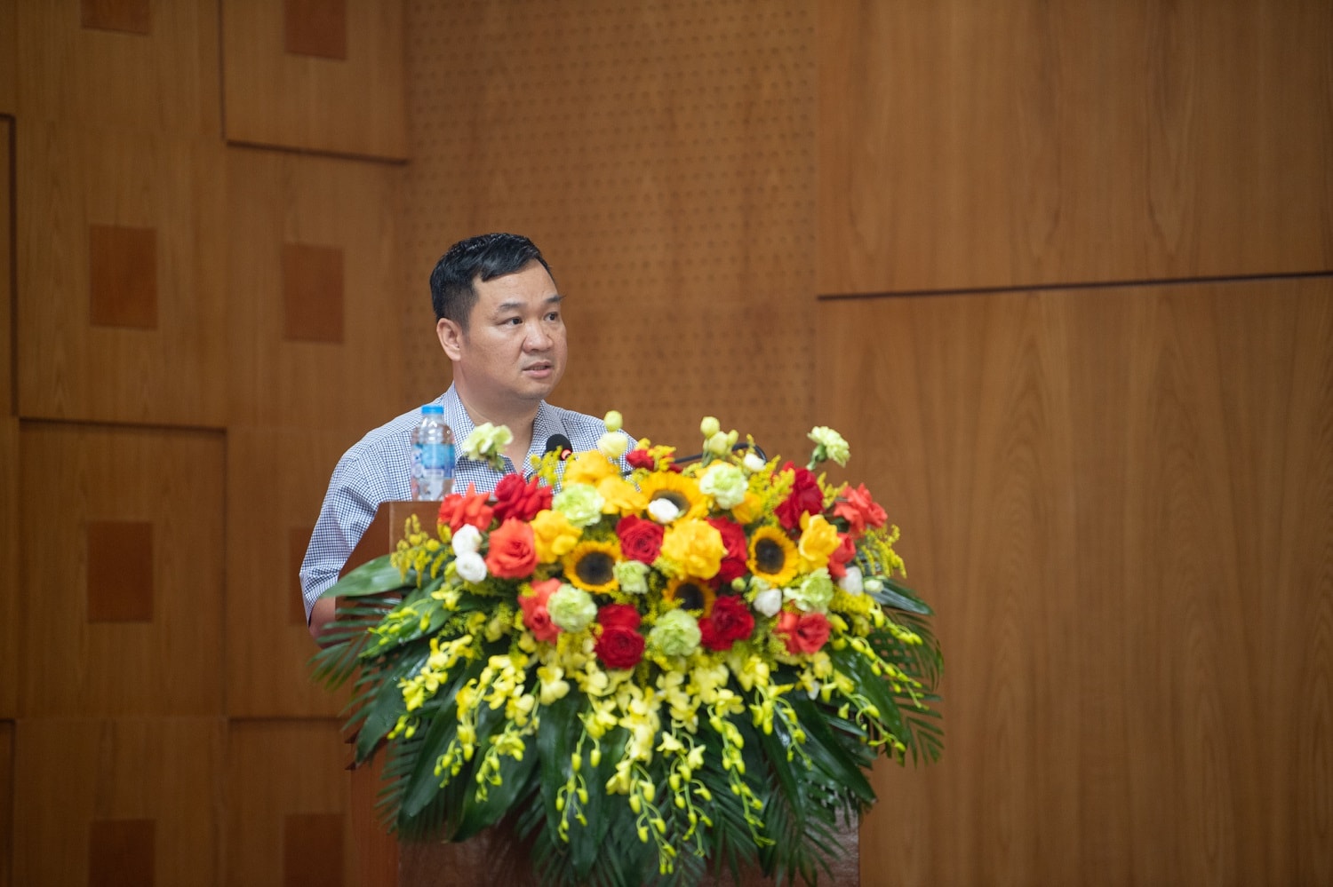 27-5-trai-tim-cho-em-3.jpg